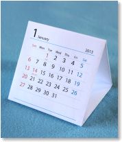 2013（2014）年シンプルな卓上カレンダー【折りたたみ式】