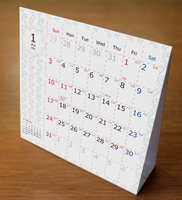 卓上カレンダー折りたたみ式・かわいいChicピンクデザイン
