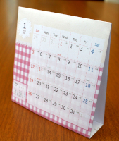 2014年卓上カレンダー折りたたみ式・かわいいラブリーデザイン 