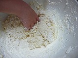 小麦粉粘土の作り方　写真
